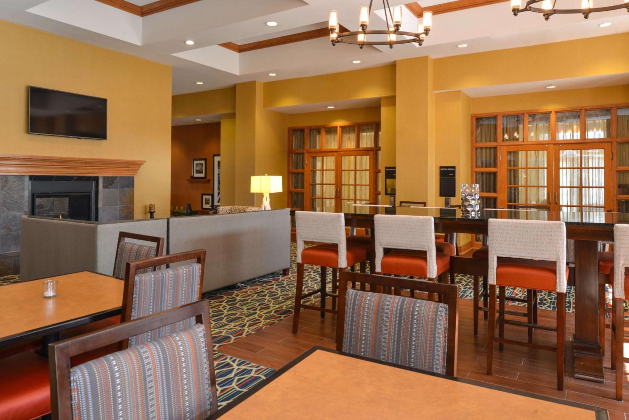 Hampton Inn & Suites Pueblo-Southgate Exterior foto