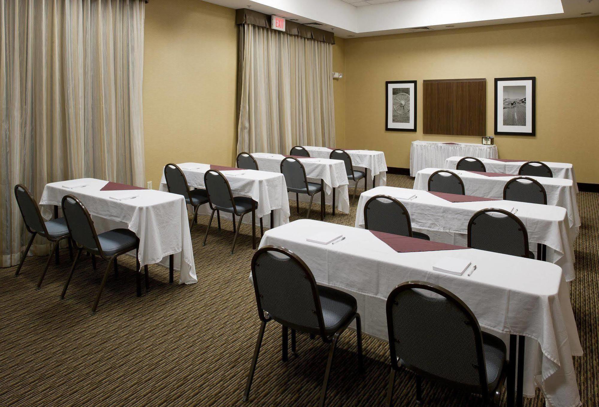 Hampton Inn & Suites Pueblo-Southgate Exterior foto